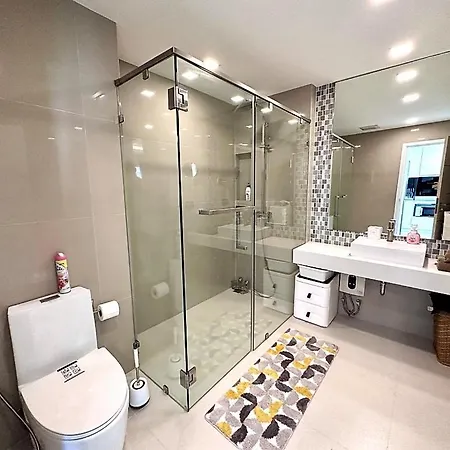 Apartment One Tower 14 By Thaiminatorpattaya *