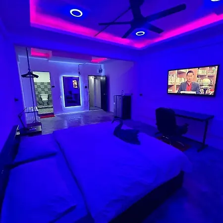 บ้านพัก Splash Bar And 3*