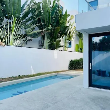 Marina 3 Center Modern Pool Villia Pattaya