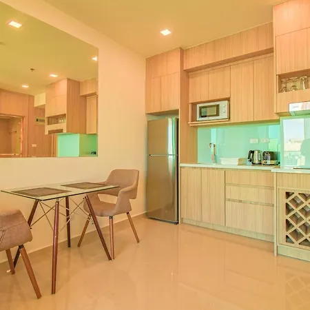 In Garden Tower Pool, Sauna & Gym 1 Km From Walking Street * Pattaya