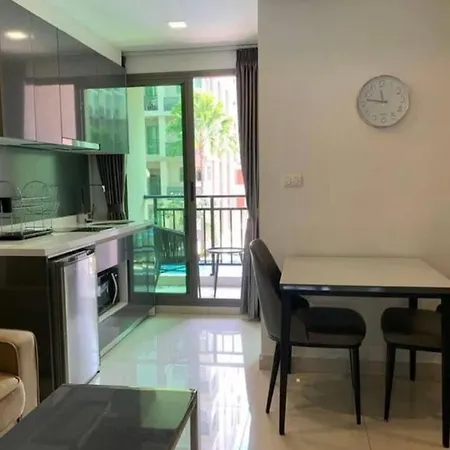 Arcadia Beach Continental อาคาเดีย บีช คอนติเนนทอล