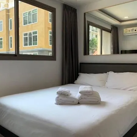 Arcadia Beach Continental อาคาเดีย บีช คอนติเนนทอล
