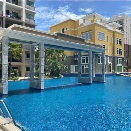 Arcadia Beach Continental อาคาเดีย บีช คอนติเนนทอล Pattaya
