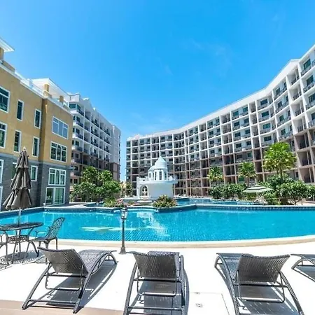 Hotel อาร์คาเดีย บีช คอนโดพัทยา วอล์คกิ้งสตรีท Arcadia