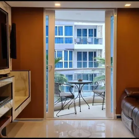 Central Grand Avenue 2 Bedroom * Pattaya