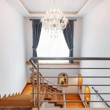 Lagoon Soi3 Pool 5bedroom Pattaya