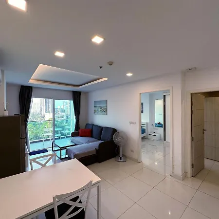One Tower 1 Bed 105 By Thaiminatorpattaya Apartment