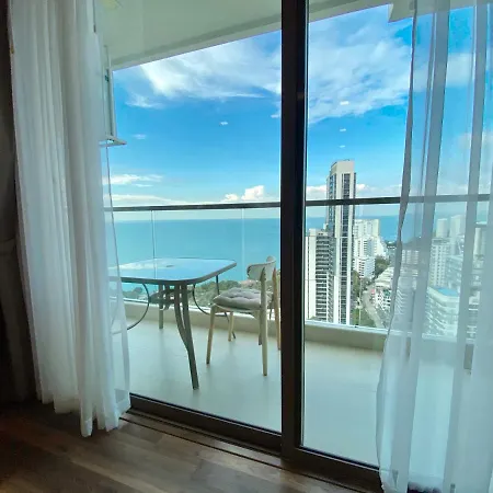 The Peak Towers 28 Floor Studio With Sea View Pattaya