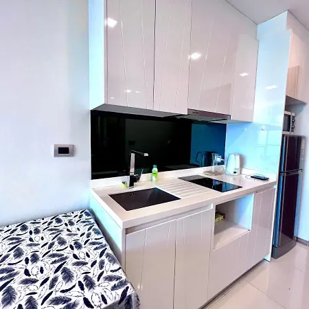 The Peak Towers 28 Floor Studio With Sea View *