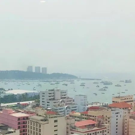 Edge Luxury Ocean View * Pattaya