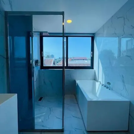 Marina 3 Center Modern Pool Villia