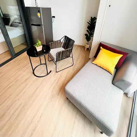 Luxurious Edge 1-br W/infinity Pool & Vip Lounge Apartment