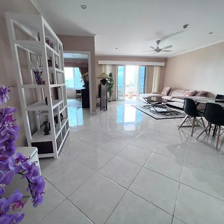 Wongamat 2 Bedroom Sea View Pattaya