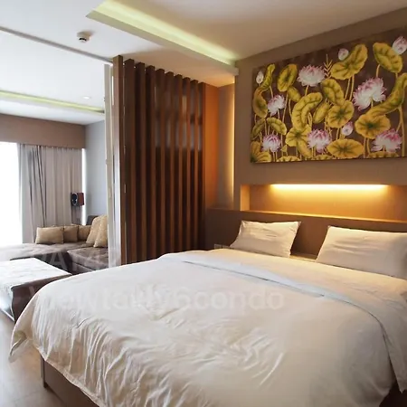 Apartment View Talay 6 By Pat 42