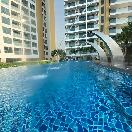 The Peak Towers 28 Floor Studio With Sea View Pattaya