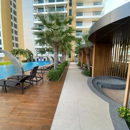 The Peak Towers 28 Floor Studio With Sea View Apartment *