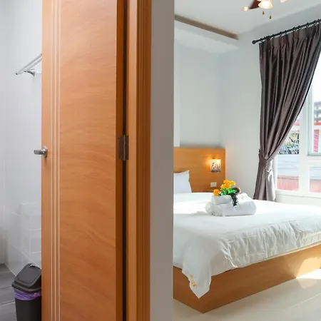 Relax Pool Near Walking Street,jacuzzi ,bbq 5bed 6bath House54 วิลล่า *