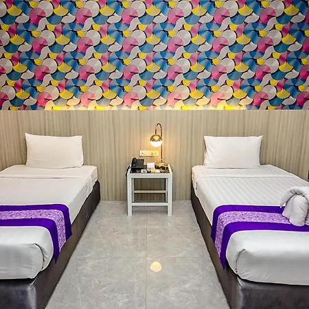 Embryo Hotel 4*