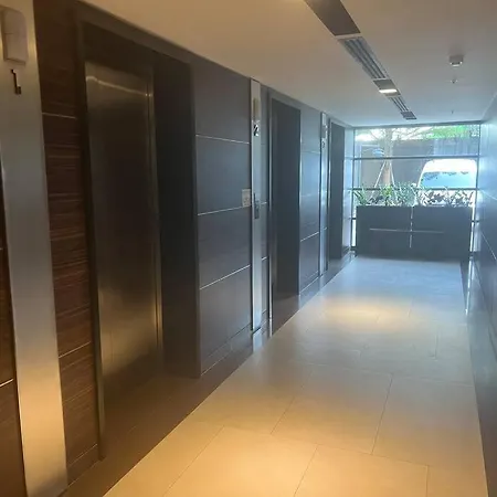 Komplett-wohnung Beste Lage Apartment