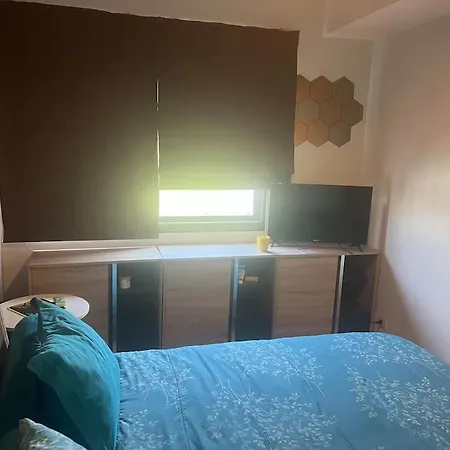 Komplett-wohnung Beste Lage Apartment