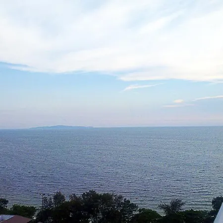 Sea View Studio Apartment *