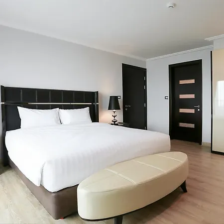 โรงแรม Sirin Exclusive And 4*