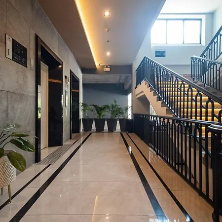 โรงแรม Lewit Pattaya, A Member Of Radisson Individuals 5*