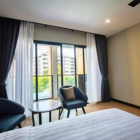โรงแรม Lewit Pattaya, A Member Of Radisson Individuals 5*