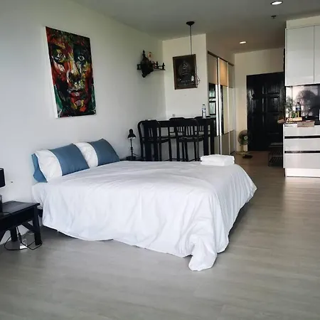 Spectacular Sea View Apartment Pattaya