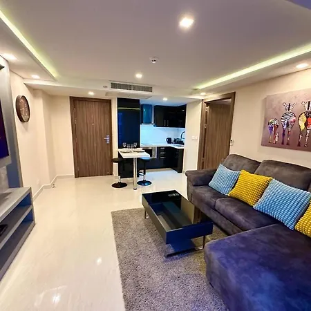 อพาร์ทเม้น Large Luxury - Centre - Grand Avenue Residences - 501 Pattaya