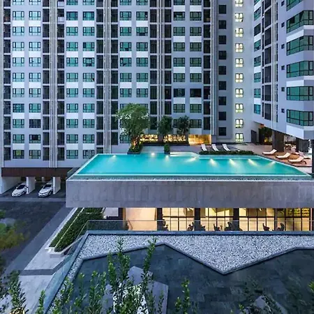 Base King-bed Apartment Pattaya