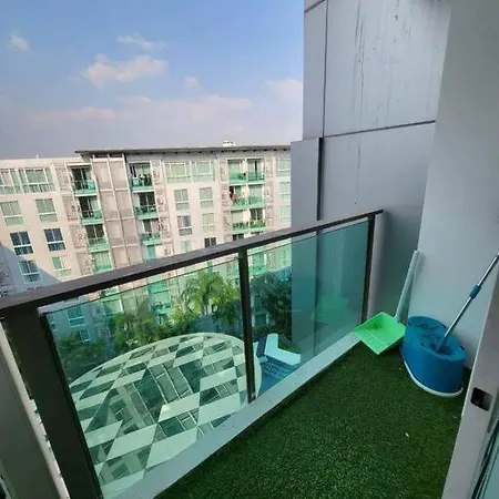 Luxury Spacious 1br With Balcony *