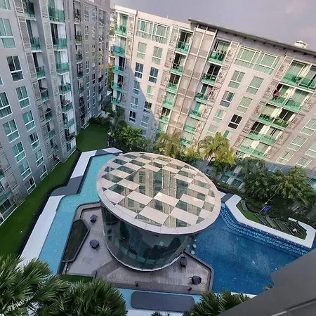 Luxury Spacious 1br With Balcony *