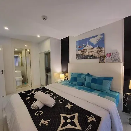 Luxury Spacious 1br With Balcony *
