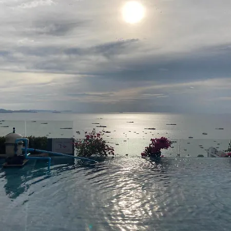 Centric Sea Apartment *