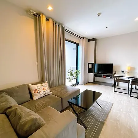 Base 2bed King&queen With Infinity Pool & Free Netflix! *