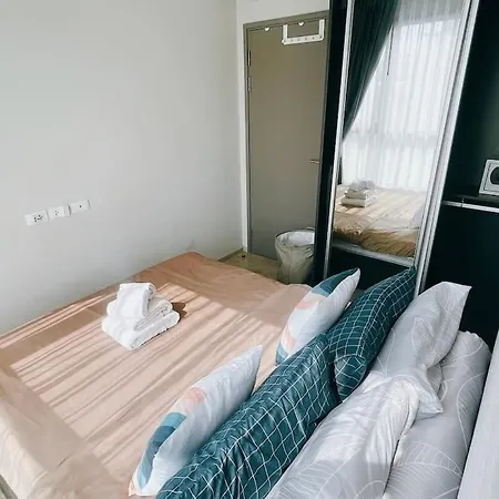 Base Huge 2bed King&queen With Infinity Pool & Free Netflix! Apartment Pattaya