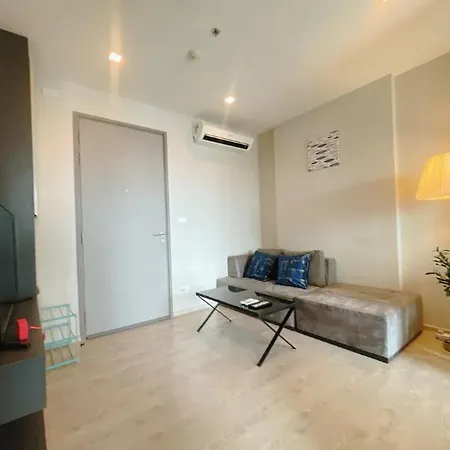 The Base Long Balcony King-bed With Infinity Pool & Free Netflix *