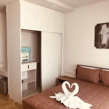 Apartment Posheconomy Big Bed Room1402 Pattaya