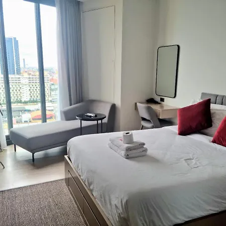 Edge Near Walking Street อพาร์ทเม้น *