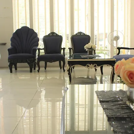 Kudos Boutique