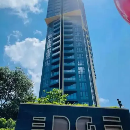 Apartment The Edge Seaview Pattaya