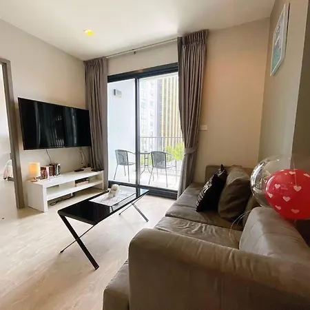 The Base Huge 2bed King&queen With Infinity Pool Apartment