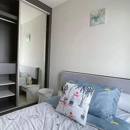 Base 2bed King&queen With Infinity Pool & Free Netflix! Apartment