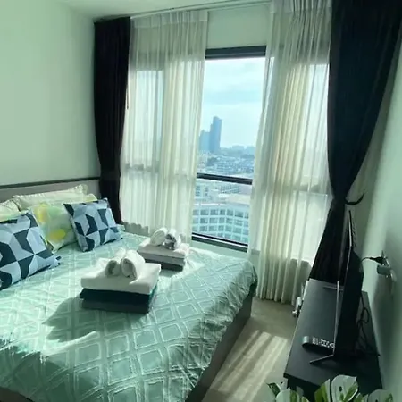Base Quiet King-bed With Infinity Pool & Free Netflix! *