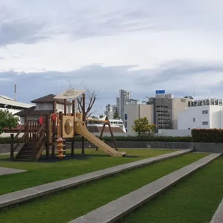 The Base Quiet King-bed With Infinity Pool & Free Netflix * Pattaya