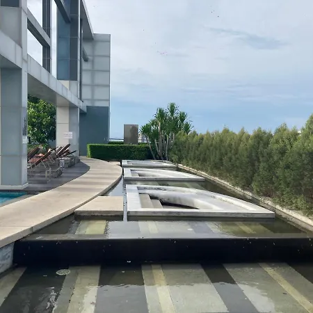 Apartment Centric Sea Pattaya