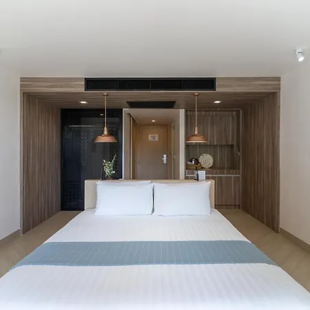Hotel Golden Tulip Beachfront