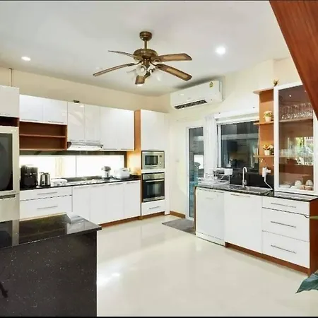 Lagoon 5 Bedroom Pool Villa *