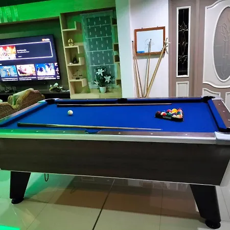 Lagoon 5 Bedroom Pool Pattaya